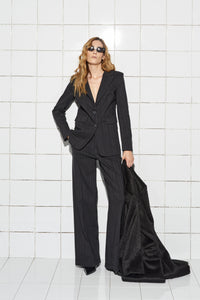 Tailored Women’s Blazer