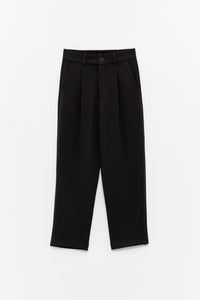 High-rise trousers with loop.